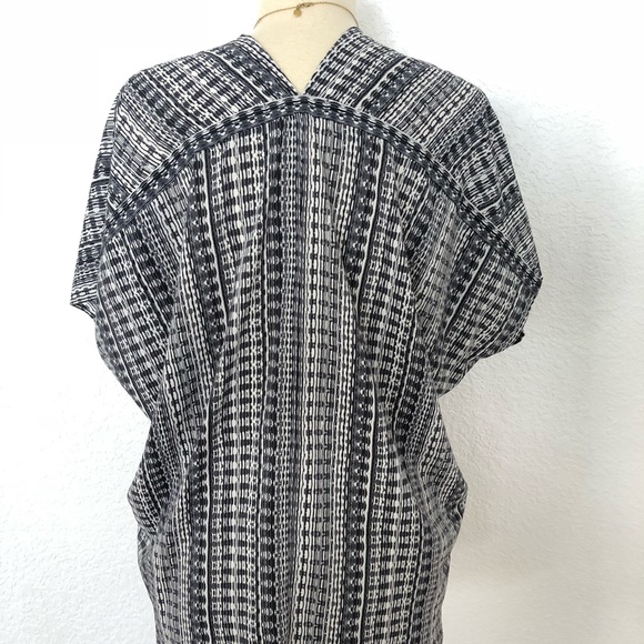 Philosophy V-Neck Short Sleeve Blouse - Picture 2 of 3